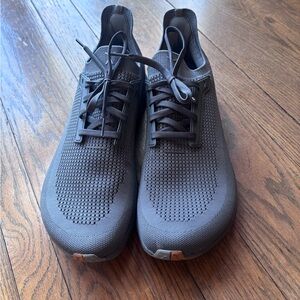 Flux Men's Adapt Runner Grey Tennis Shoes